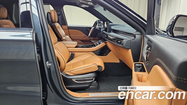 Lincoln Aviator 2020 — photo 11