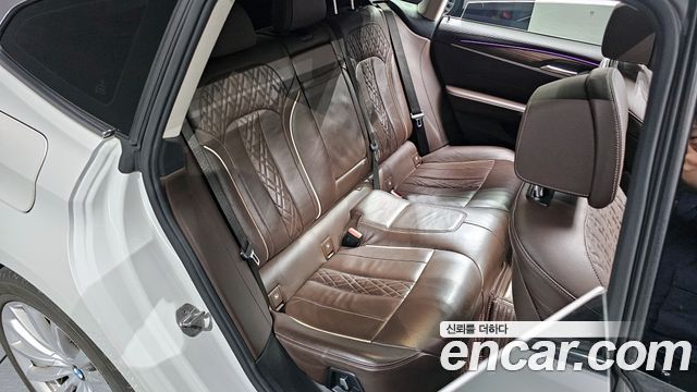 BMW Gran Turismo 2020 — photo 12