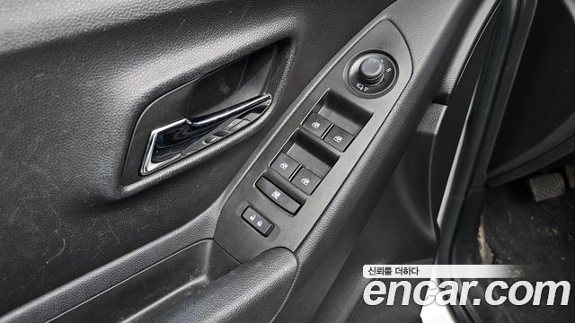 Chevrolet Korea Trax 2016 — photo 17