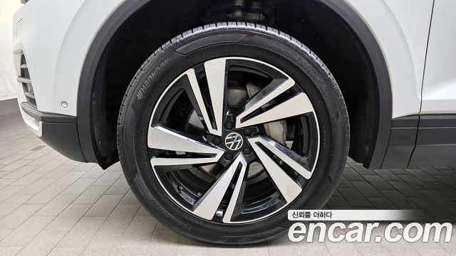 Volkswagen Touareg 2022 — photo 5