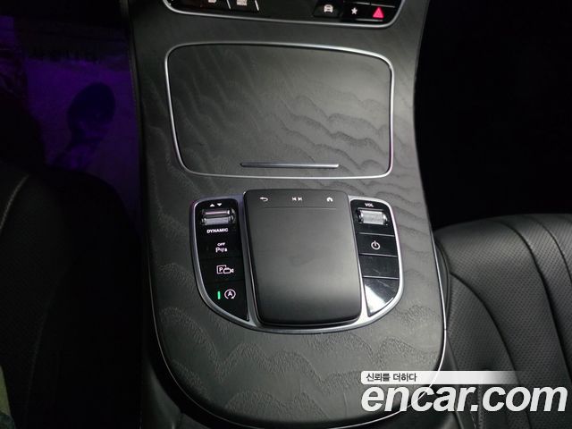 Mercedes-Benz CLS-Class 2022 — photo 29