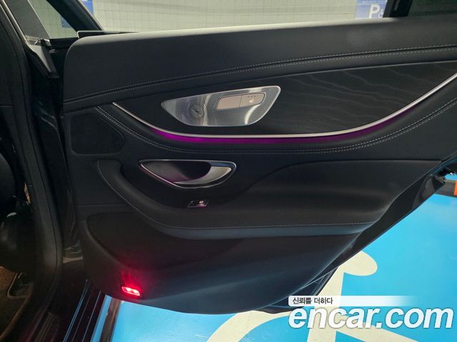 Mercedes-Benz CLS-Class 2022 — photo 35