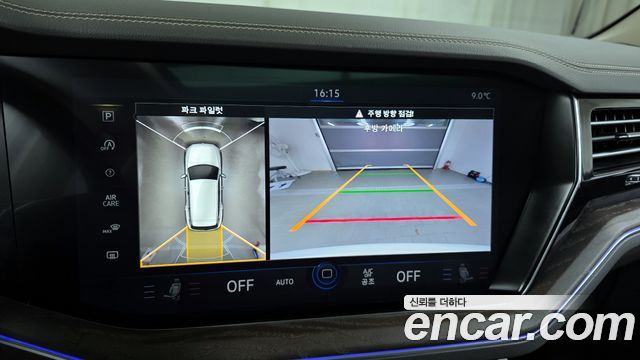 Volkswagen Touareg 2022 — photo 16