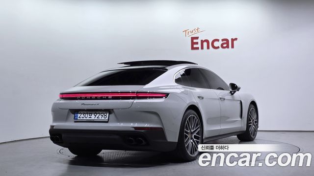 Porsche Panamera 2025 — photo 2