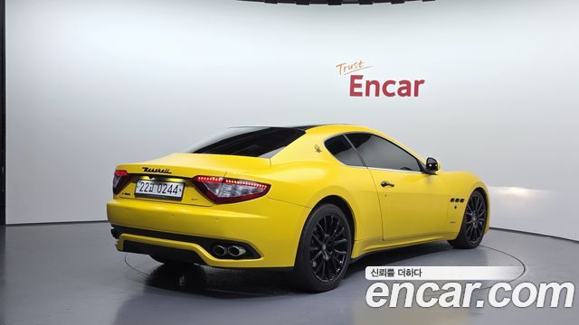 Maserati GranTurismo 2009 — photo 2