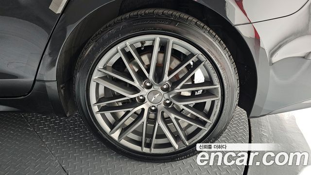 Genesis G70 2018 — photo 6