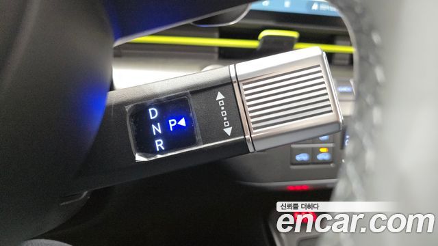 Hyundai Kona 2025 — photo 9