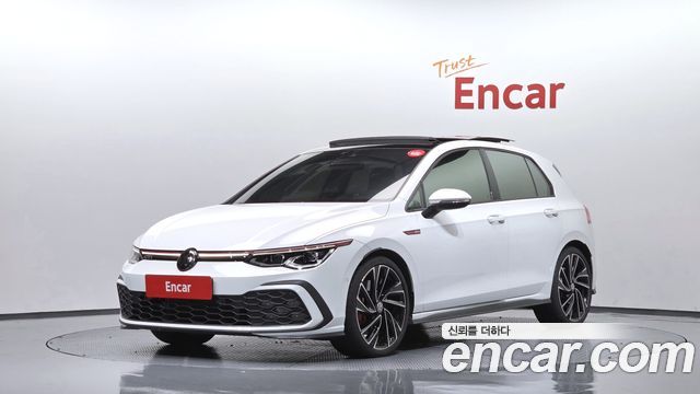 Volkswagen Golf 2024 — photo 1