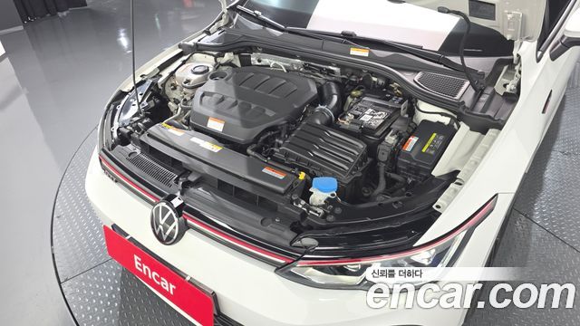 Volkswagen Golf 2024 — photo 6