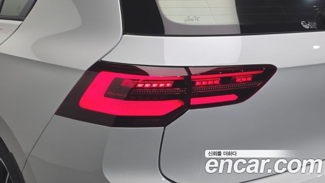 Volkswagen Golf 2024 — photo 9