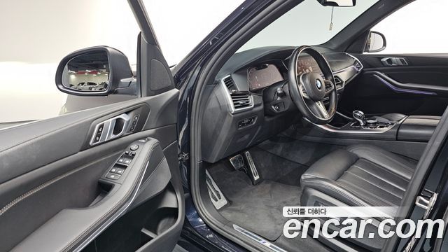 BMW X5 2022 — photo 11