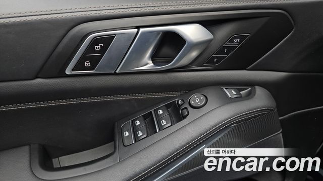 BMW X5 2022 — photo 18