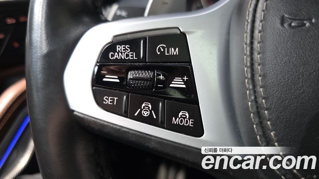 BMW X6 2021 — photo 17