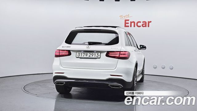 Mercedes-Benz GLC-Class 2019 — photo 4