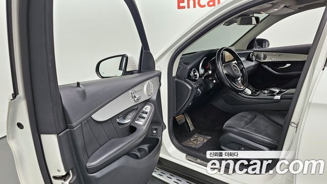 Mercedes-Benz GLC-Class 2019 — photo 10