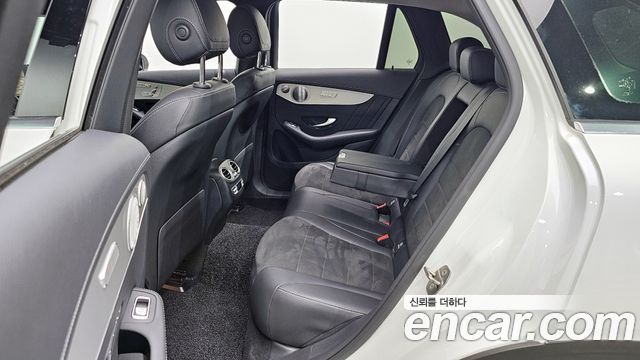 Mercedes-Benz GLC-Class 2019 — photo 11