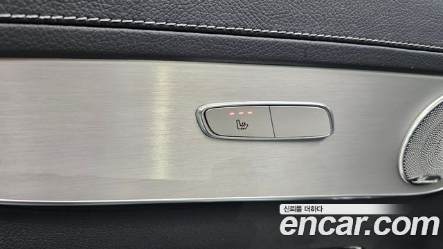 Mercedes-Benz GLC-Class 2019 — photo 19