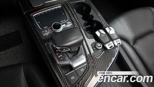 Audi Q7 2019 — photo 9