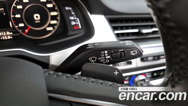 Audi Q7 2019 — photo 14