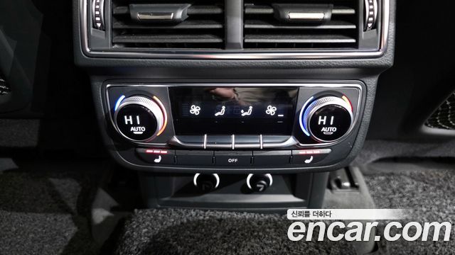 Audi Q7 2019 — photo 19