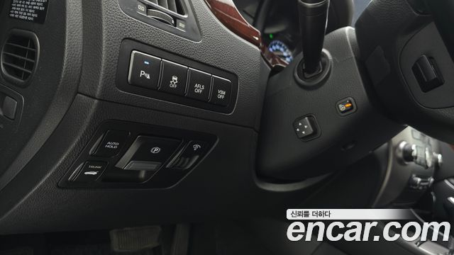 Hyundai Equus 2010 — photo 14