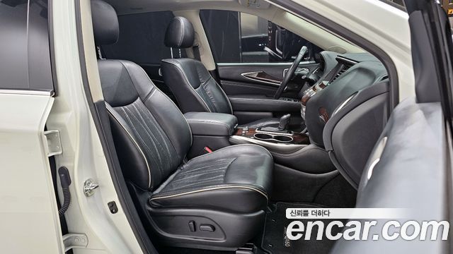 Infiniti QX60 2017 — photo 11