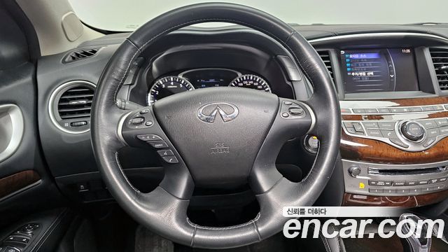 Infiniti QX60 2017 — photo 14