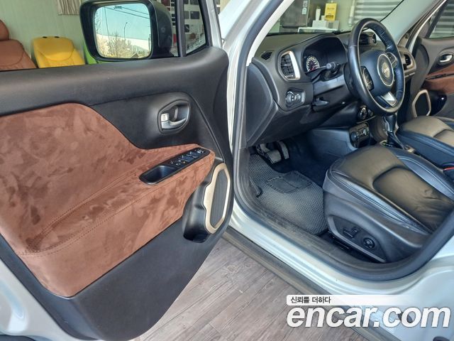 Jeep Renegade 2015 — photo 11