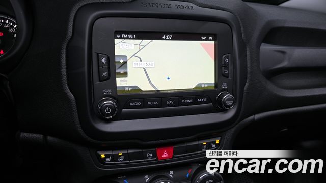 Jeep Renegade 2015 — photo 14