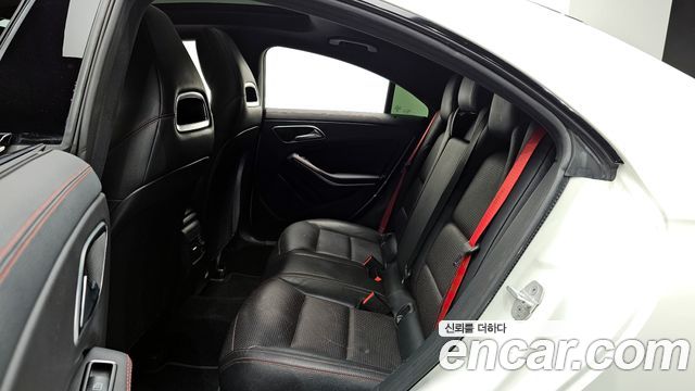 Mercedes-Benz CLA-Class 2018 — photo 12