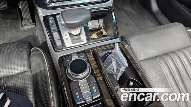 Genesis EQ900 2016 — photo 9