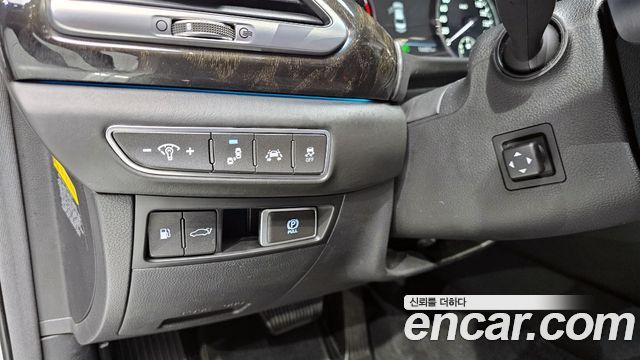 Genesis EQ900 2016 — photo 13