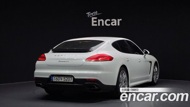 Porsche Panamera 2015 — photo 2