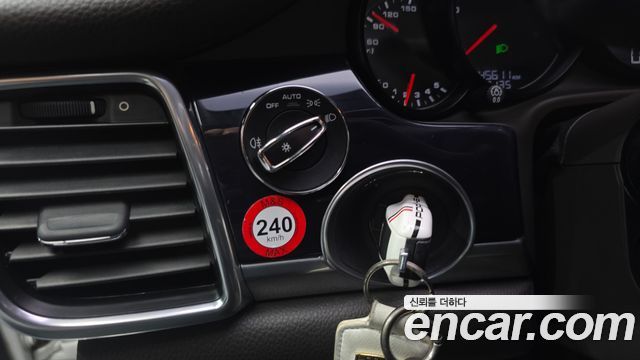 Porsche Panamera 2015 — photo 17