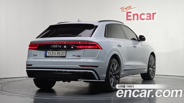 Audi Q8 2021 — photo 2