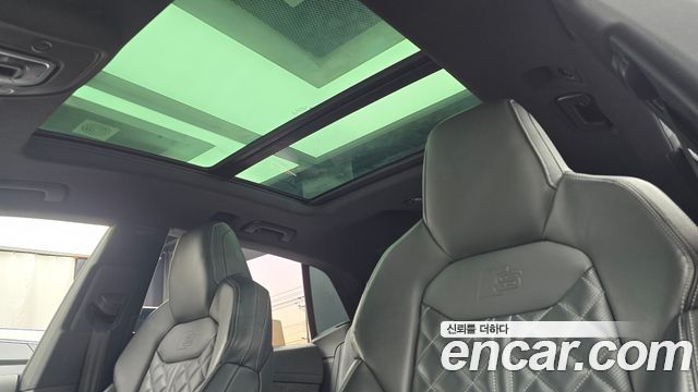 Audi Q8 2021 — photo 18