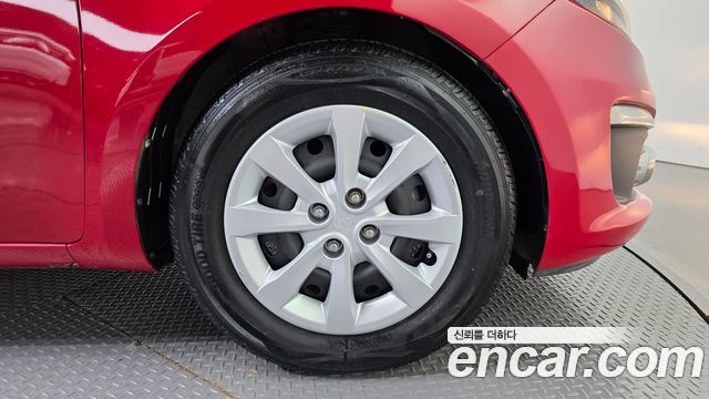 Kia pride 2015 — photo 5