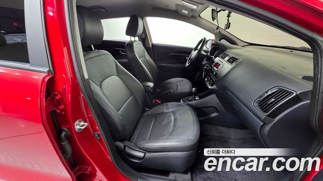 Kia pride 2015 — photo 10