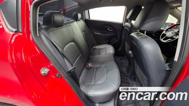 Kia pride 2015 — photo 19