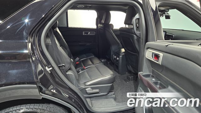 Ford Explorer 2020 — photo 12