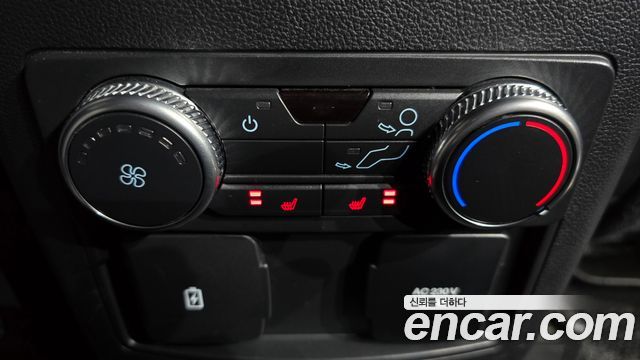 Ford Explorer 2020 — photo 18