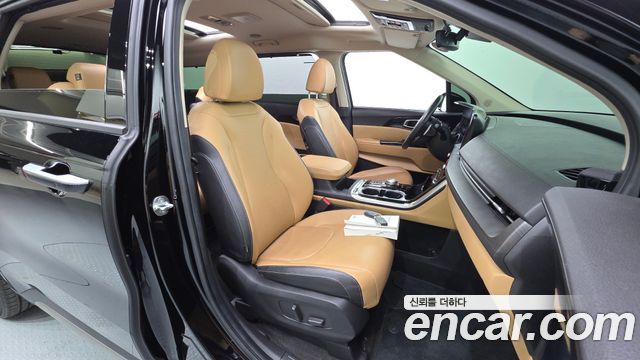 Kia Canival 2022 — photo 10