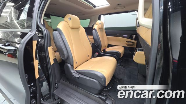 Kia Canival 2022 — photo 19