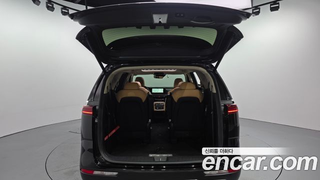 Kia Canival 2022 — photo 20