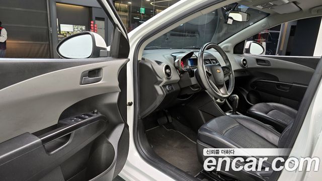 Chevrolet Korea Aveo 2014 — photo 11