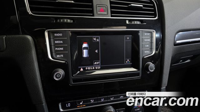 Volkswagen Golf 2015 — photo 15