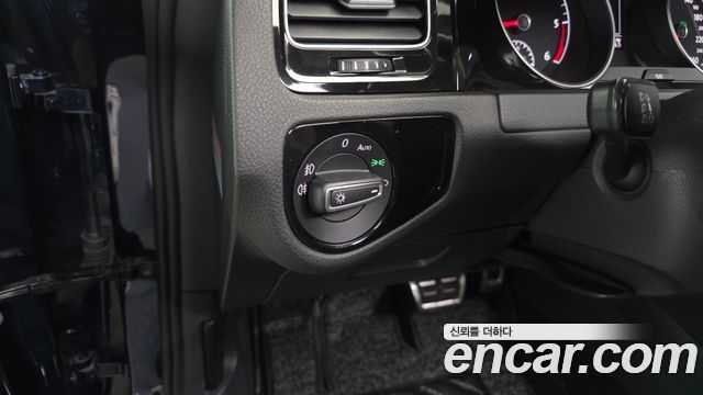 Volkswagen Golf 2015 — photo 19
