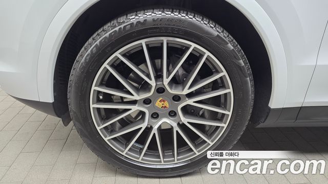 Porsche Cayenne 2020 — photo 5