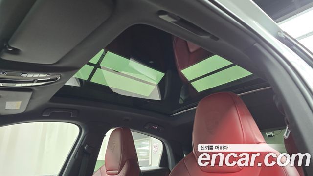 Porsche Cayenne 2020 — photo 19