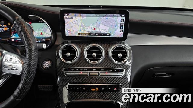 Mercedes-Benz GLC-Class 2021 — photo 16